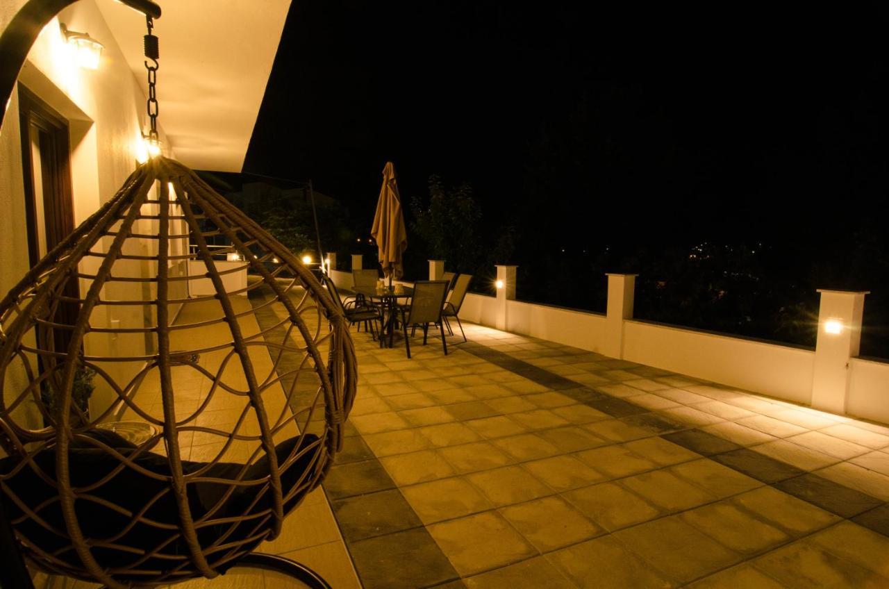 L & A - Guest House Skála Potamiás Exterior foto